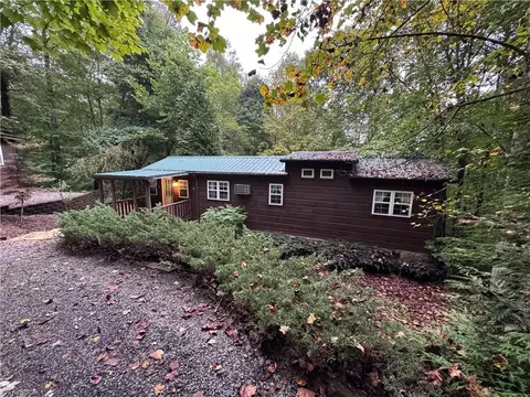 196 Van Winkle Ln, Millers Creek, NC 28651