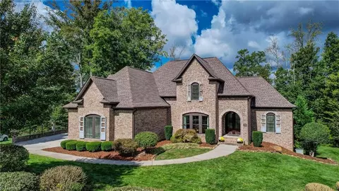 8321 Lillys Cir, Greensboro, NC 27455