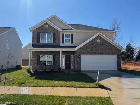 3579 River Farm Dr #334, Kernersville, NC 27284
