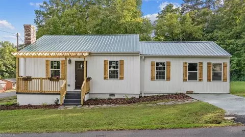 901 Newell St, High Point, NC 27265