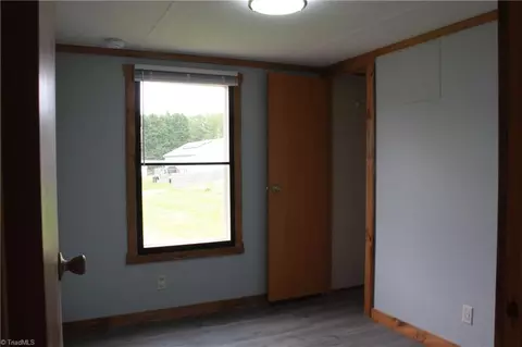 1022 Mitchell Rd, Pilot Mountain, NC 27041 photo 26