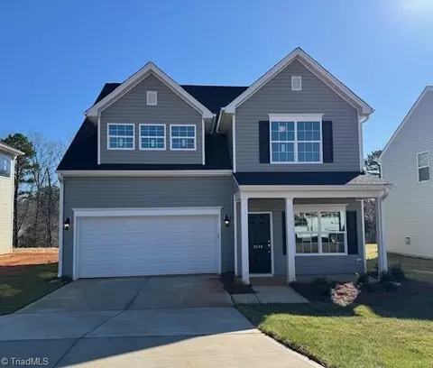 3580 River Farm Dr #332, Kernersville, NC 27284