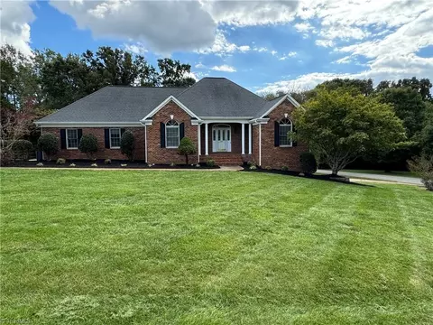 131 Glen - Oaks Dr, King, NC 27021