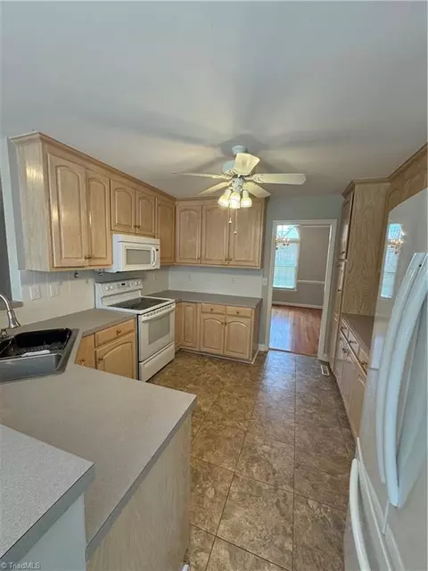 131 Glen - Oaks Dr, King, NC 27021 photo 35