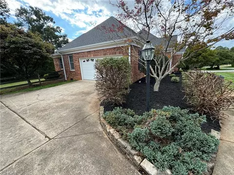 131 Glen - Oaks Dr, King, NC 27021 photo 9