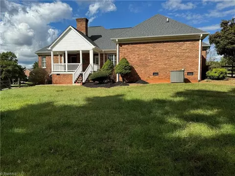 131 Glen - Oaks Dr, King, NC 27021 photo 17