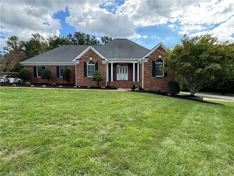 131 Glen - Oaks Dr, King, NC 27021 photo 2