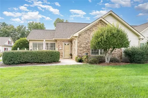 2212 Eagle Nesting Ln, Greensboro, NC 27407