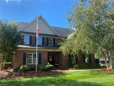 108 Glen Brooke Ln, King, NC 27021