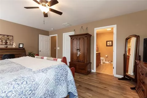 667 Chas Ct, High Point, NC 27265 photo 21