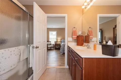 667 Chas Ct, High Point, NC 27265 photo 24
