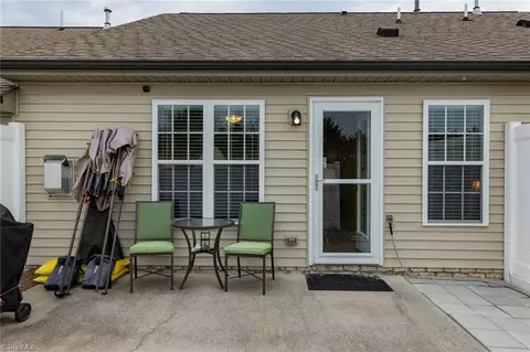 667 Chas Ct, High Point, NC 27265 photo 31