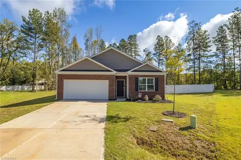109 Olivia Ct, Lexington, NC 27292