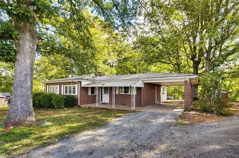 4011 Us Highway 220 Bus S, Asheboro, NC 27205