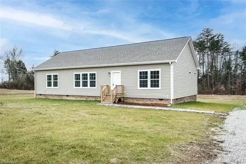 127 Paschal Rd, Yanceyville, NC 27379