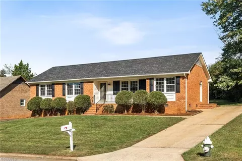 4804 Tara Dr, Greensboro, NC 27410