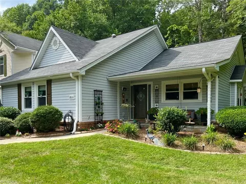 810 Carriage Crossing Ln UNIT A, Greensboro, NC 27410