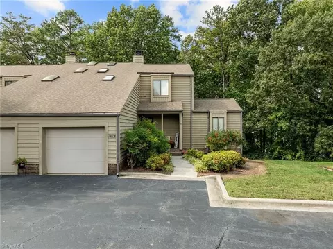 2424 Cypress Ct, High Point, NC 27265