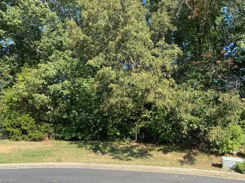 6503 Thurlow Ct, Whitsett, NC 27377