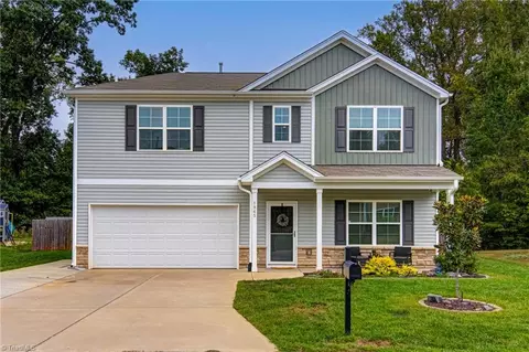 1945 Glenburn Dr, Winston Salem, NC 27127