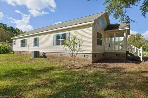 Exterior - 455 Playground Ln, Salisbury, NC 28146 photo 5 of 10