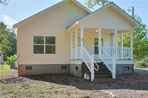 Exterior - 455 Playground Ln, Salisbury, NC 28146 photo 2 of 10