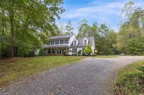 160 Ridge Top Ln, Stoneville, NC 27048