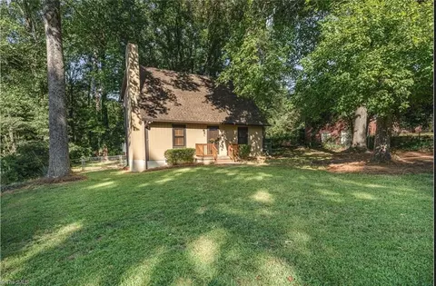 33 Carter Cir, Winston Salem, NC 27106