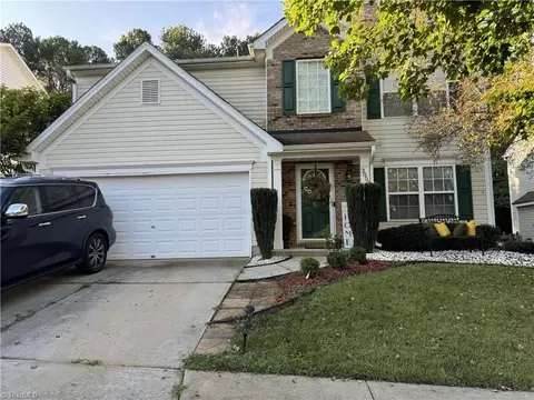 3850 Robbins Brook Dr, Winston Salem, NC 27107