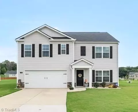170 Squire Ave, Lexington, NC 27295
