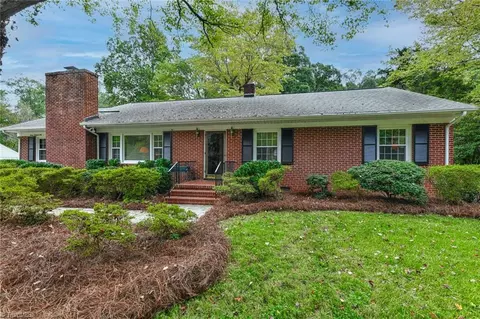 706 Wimberly Dr, Greensboro, NC 27410