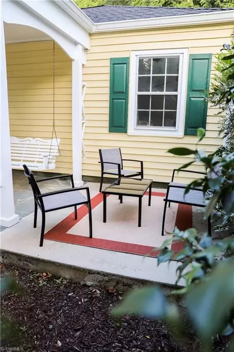 Exterior - 1129 Ebert St, Winston Salem, NC 27103 photo 7 of 8