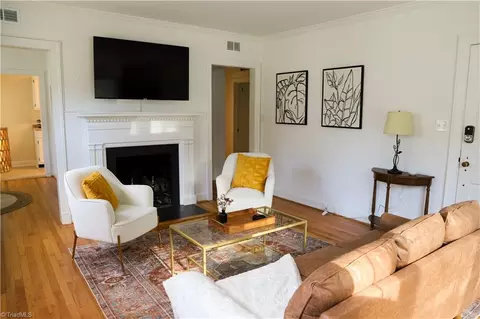 Living - 1129 Ebert St, Winston Salem, NC 27103 photo 4 of 4