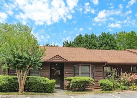 393 James Ct, High Point, NC 27265