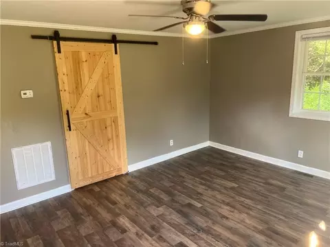 Living - 486 Craven Rd, High Point, NC 27262 photo 1 of 2