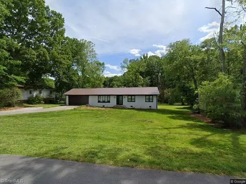 4291 Creekview Dr, Trinity, NC 27370 photo 1