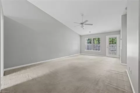 2646 Guyer St #1B, High Point, NC 27265 photo 11
