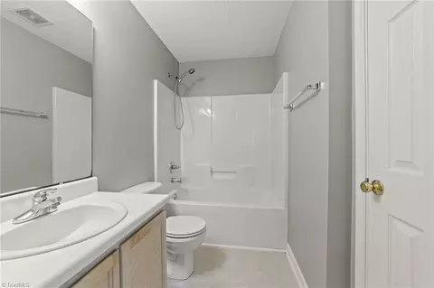 2646 Guyer St #1B, High Point, NC 27265 photo 18
