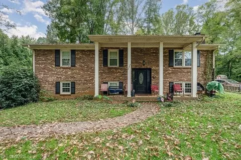 3346 Linda Cir, Winston Salem, NC 27106