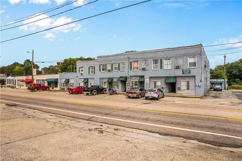 817819823821827 Main St S, Kannapolis, NC 28081