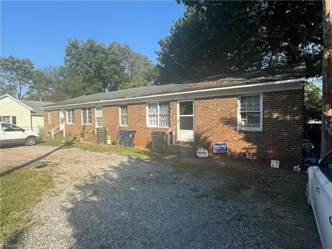 418 6th Ave W #418 420 422, Lexington, NC 27292