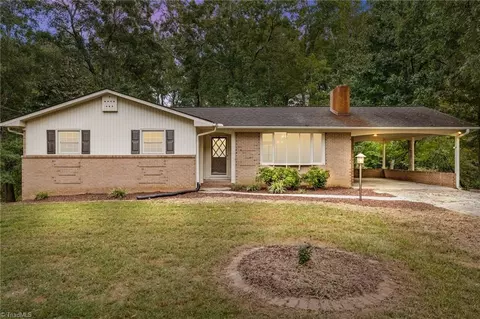 2734 Greensboro Street Ext, Lexington, NC 27292