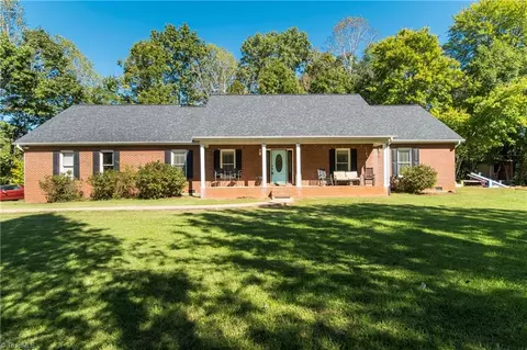 3140 Horn Rd, East Bend, NC 27018