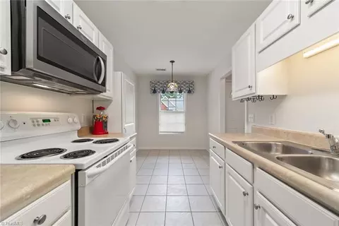 4854 Terrence Dr, Winston Salem, NC 27103 photo 11