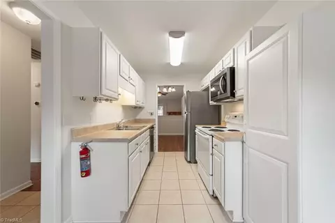 4854 Terrence Dr, Winston Salem, NC 27103 photo 8