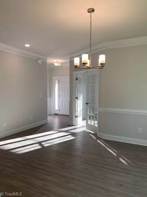 Entry Way - 218 Royal Pines Dr, Trinity, NC 27370 photo 2 of 3