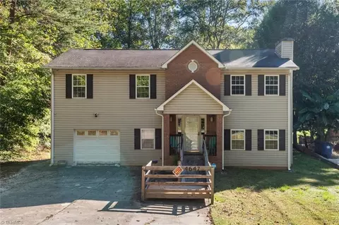 4647 Ogburn Ave, Winston Salem, NC 27105