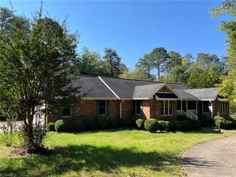 1162 Pullman Dr, Rural Hall, NC 27045