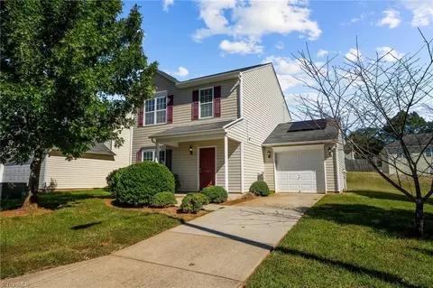 4559 Greenmanor Dr, Winston Salem, NC 27106
