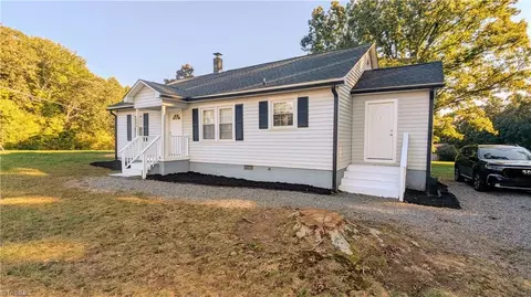 1806 Mack Rd, Asheboro, NC 27205